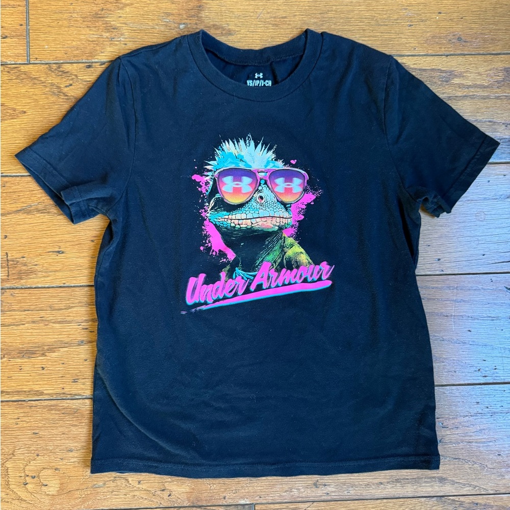 Under Armour Kids Graphic 🦎 Tee